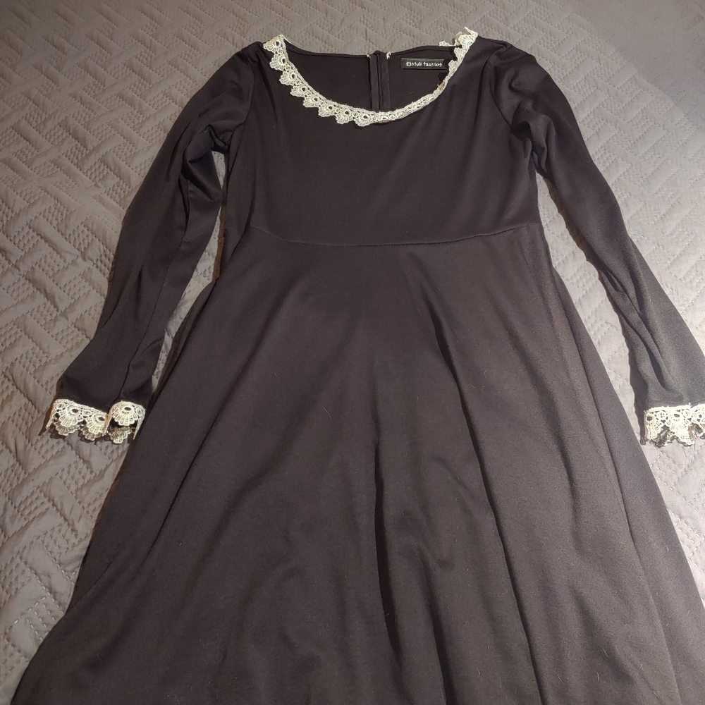 Black and white lace mini dress
